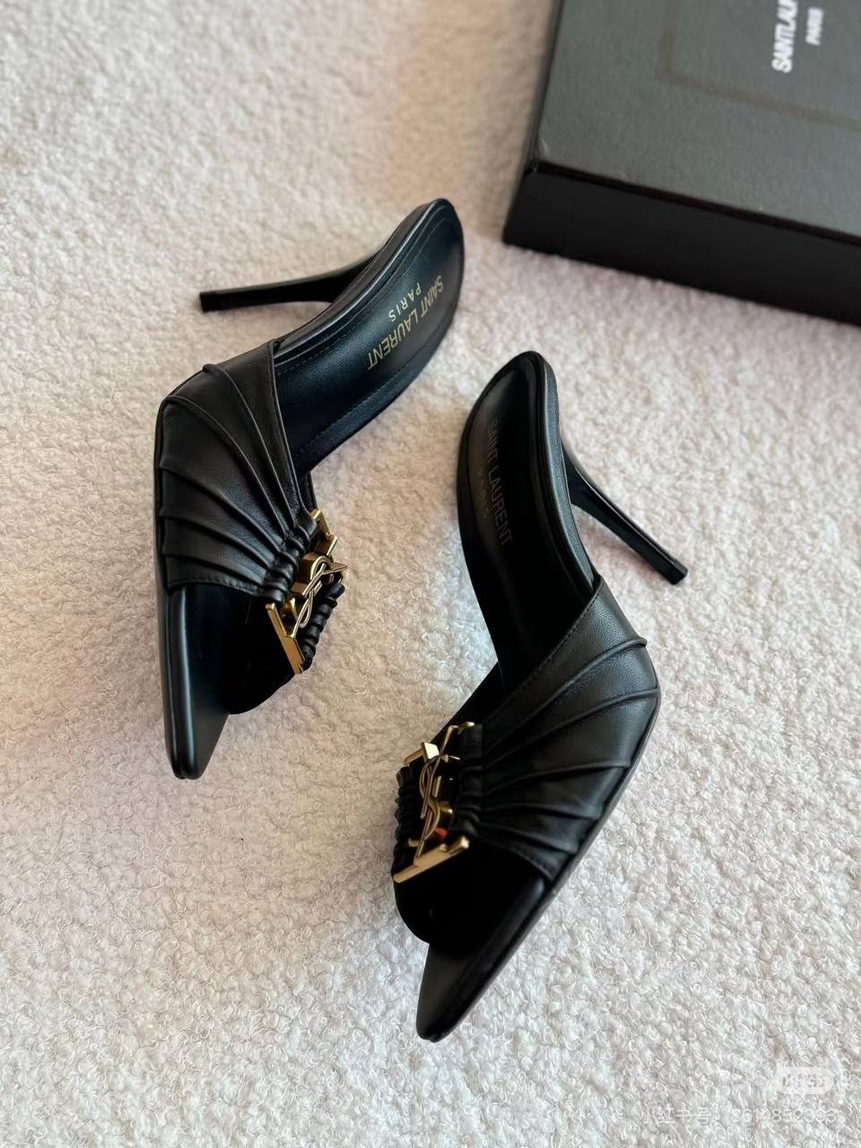 YSL
Size 36-41
120 dhs✅

Zain145
♥️♥️♥️