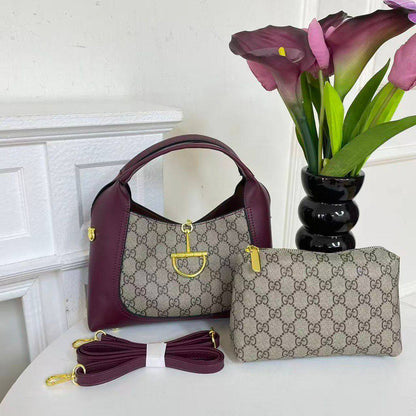 GUCCI
SIZE：26×19×9cm

95 dhs💓

Zain04
♥️♥️♥️