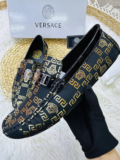 Hermes - Armani - Gucci - Fendi
High quality 
size 40-46 
250 dhs🪙🖤

Zain132
♥️♥️♥️