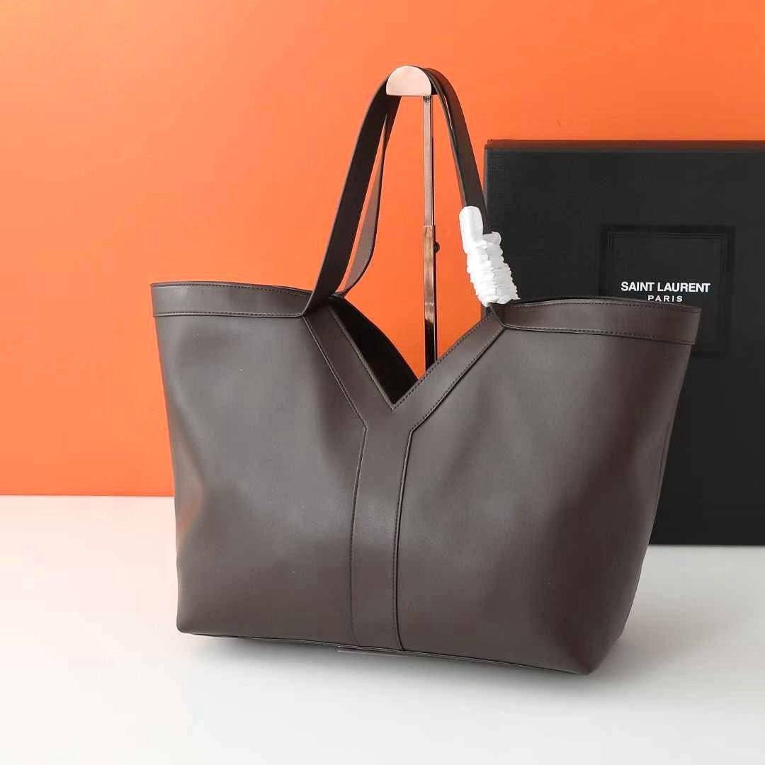 YSL
110 dhs✅ 

Zain72
♥️♥️♥️