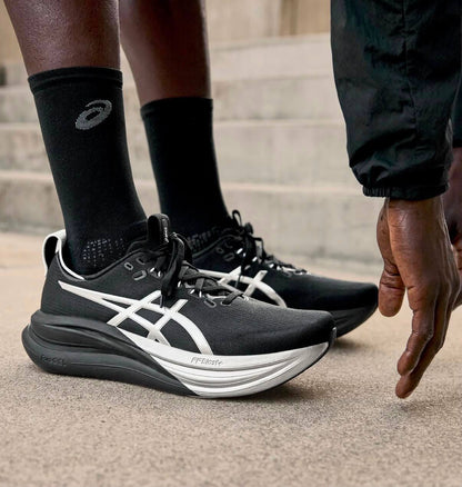 ASICS Gel-Nimbus 28
Platinum Black ，
Size 36-45 ，
240 dhs✅

Zain18
♥️♥️♥️