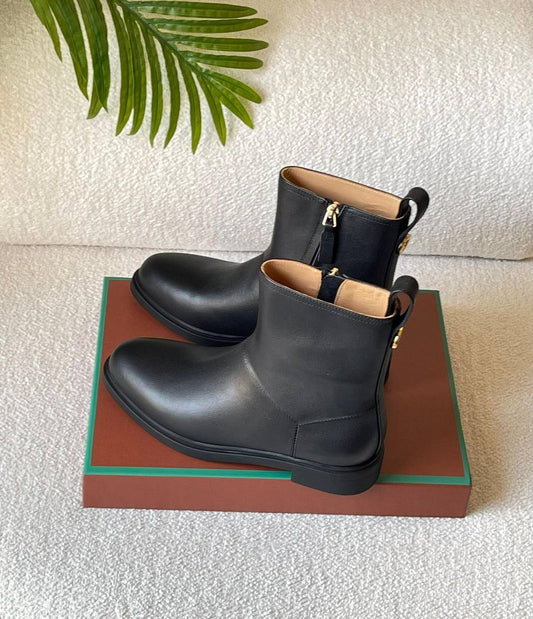 LORO PIANA
SuperMaster Quality 💯
750 dhs🪙💚
Size: 36-41💥

Zain171
♥️♥️♥️