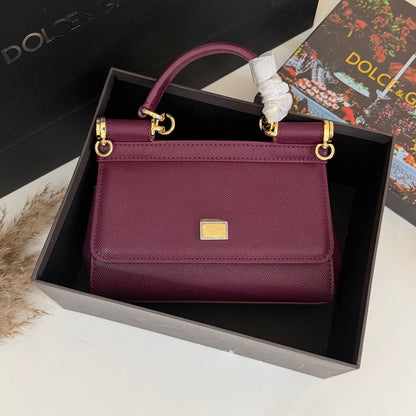 D&G
Master🌺
270 dhs✅

Zain134
♥️♥️♥️