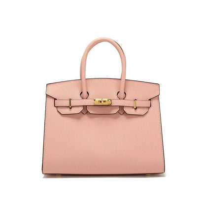 HERMES
Best quality

 WITH BOX
🎁🎁🎁

120 dhs✅
size 30CM

Zain290
♥️♥️♥️
