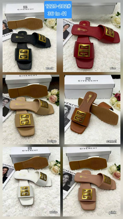 Slipper 
65 dhs✅

Zain232
♥️♥️♥️
