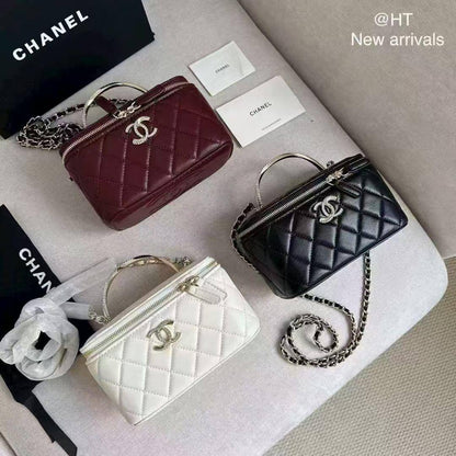 Chanel

110 dhs❣️

High-quality product 
with box
🎁🎁🎁

Zain35
♥️♥️♥️
