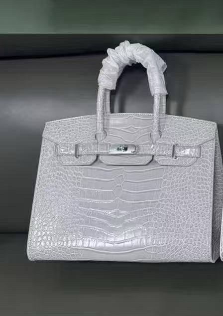 Hermes
25cm 100 dhs🇦🇪 
30cm 115 dhs🇦🇪

Zain143
♥️♥️♥️