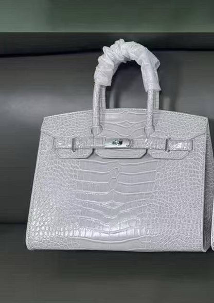 Hermes
25cm 100 dhs🇦🇪 
30cm 115 dhs🇦🇪

Zain143
♥️♥️♥️