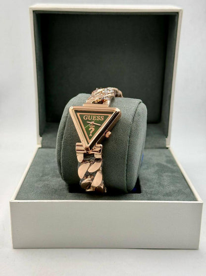 Guess ladies 
55 dhs❣️

Zain08
♥️♥️♥️