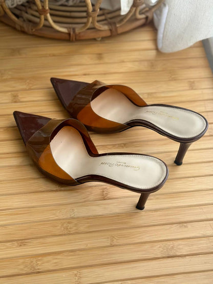 Gianvito Rossi
Super Master
𝗦𝗶𝘇𝗲 𝟯𝟲 𝘁𝗼𝗼 𝟰𝟭 
450 dhs💛

Zain303
♥️♥️♥️