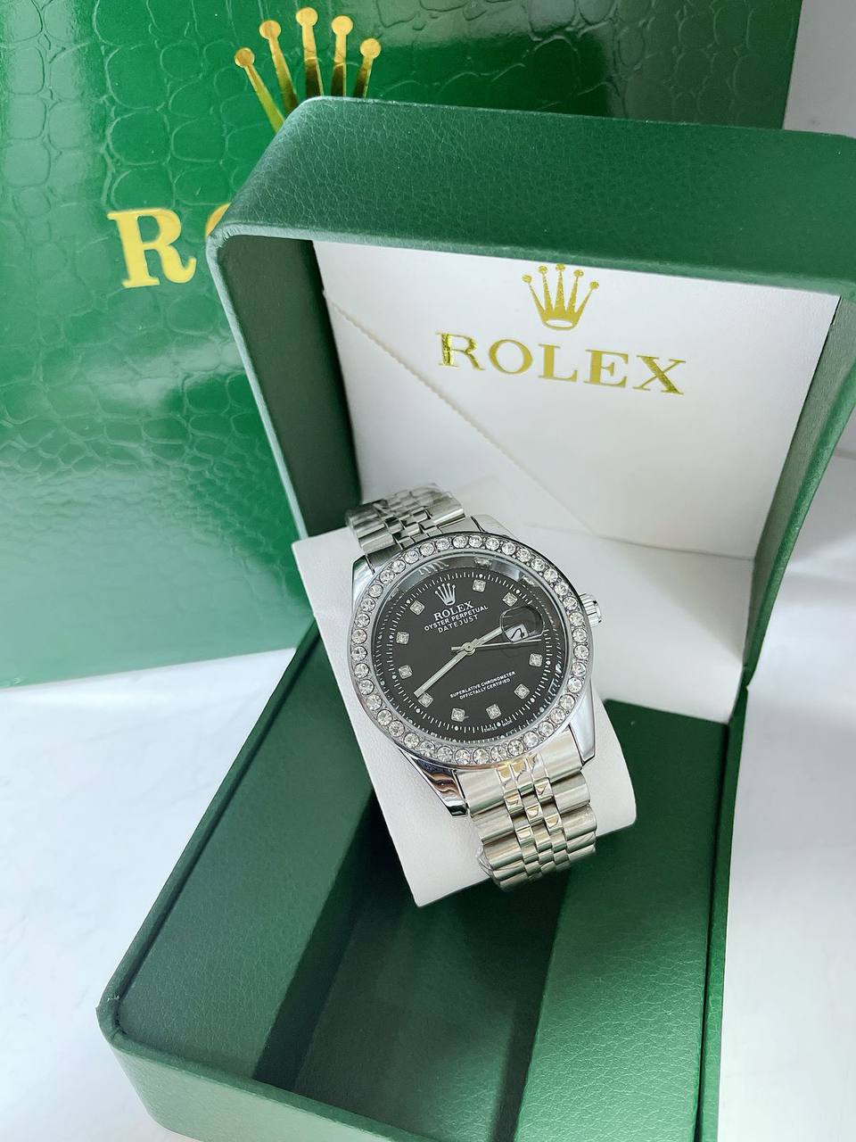 Rolex
65 dhs🪙🪙

Zain45
♥️♥️♥️