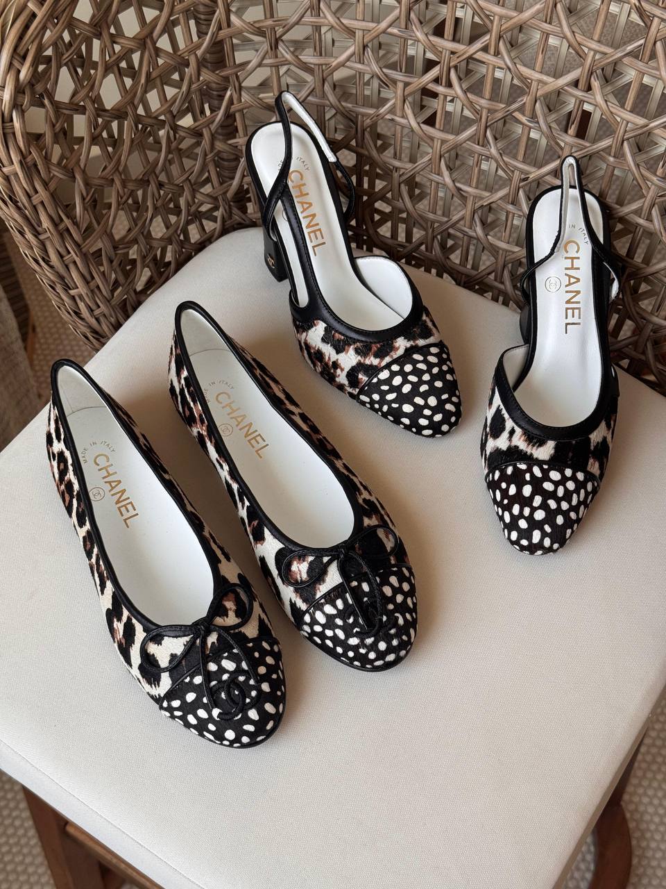 CHANEL 🪙
Size: 36 to 41
Super master quality 
450 dhs✅

Zain198
♥️♥️♥️