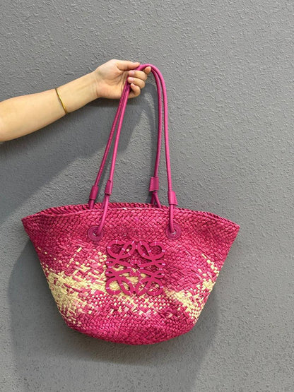 LOEWE
SIZE……….27CM
90 dhs✅

Zain244
♥️♥️♥️