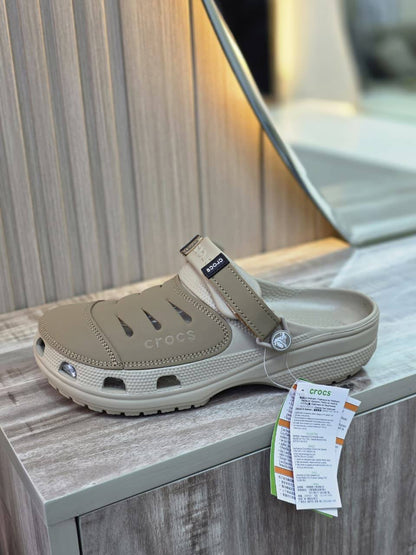 Crocs
Size 40 to 45
50 dhs🇦🇪🇦🇪

Zain27
♥️♥️♥️