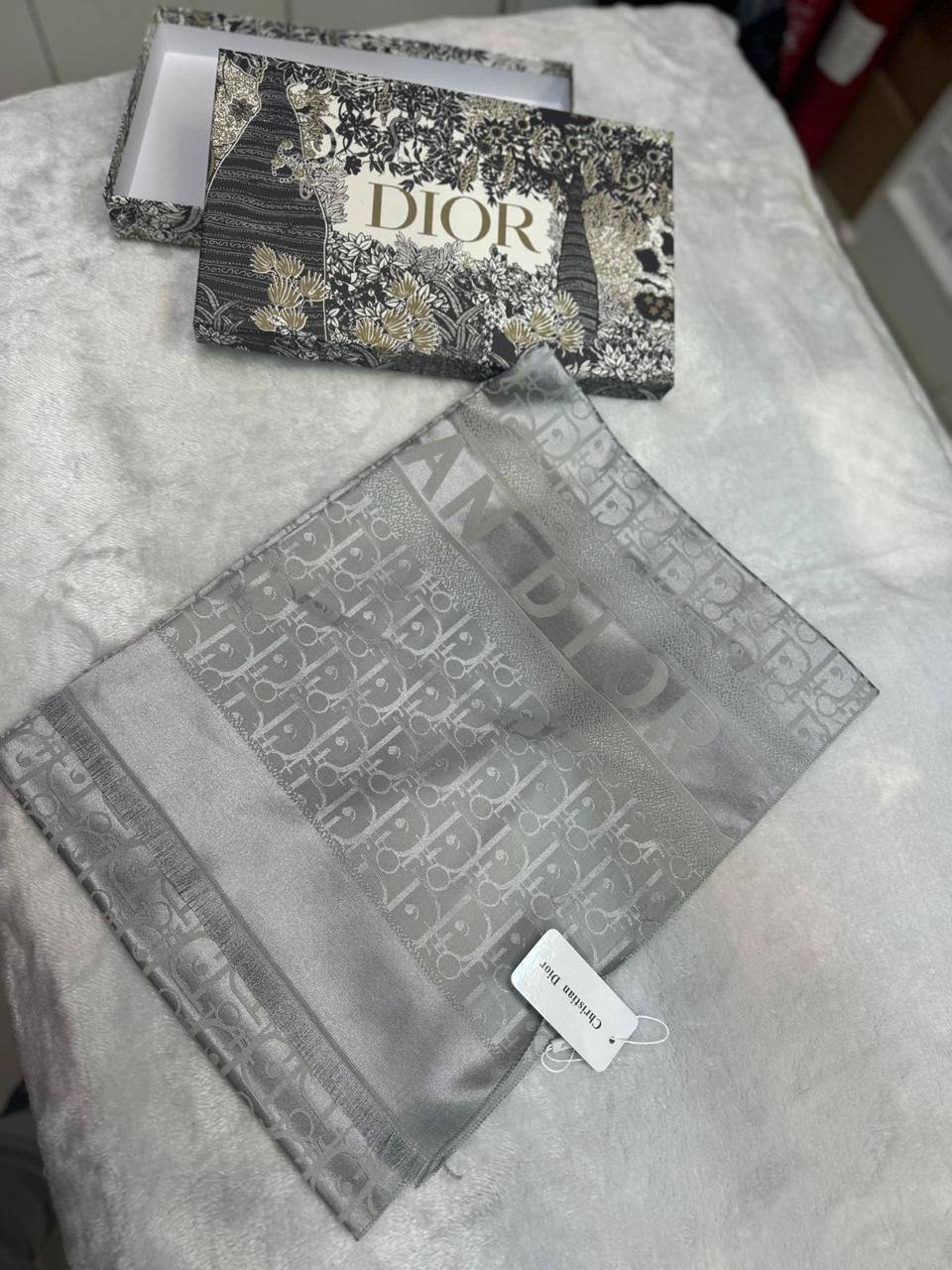 Cotton scarf 
45 dhs🪙💕

Zain93
♥️♥️♥️