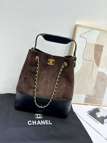 Chanel
90 dhs🪙🌨️

Zain129
♥️♥️♥️