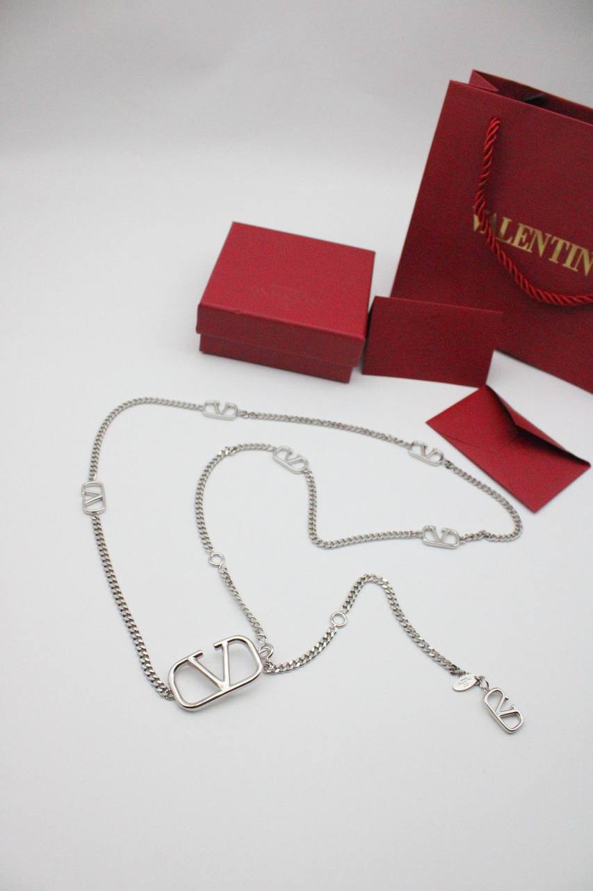 Belt
Valentino

90 dhs

Zain122
♥️♥️♥️