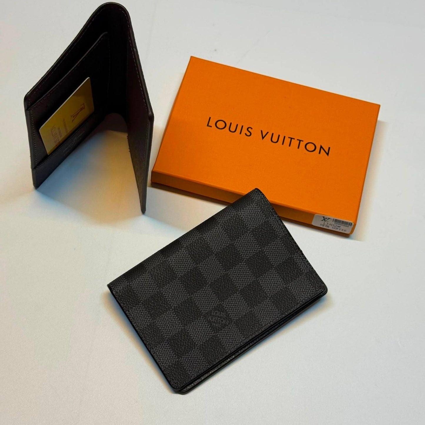 NEW CAME
LV
PASSPORT HOLDER
GOOD QUALITY
30 dhs🇦🇪🇦🇪

Zain40
♥️♥️♥️