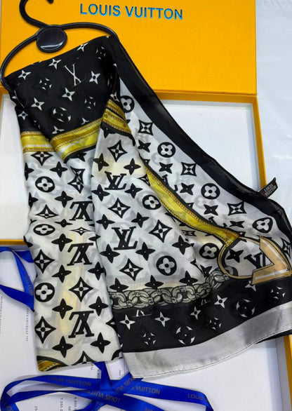 Silk scarf 🧣
40 dhs💓

Zain93
♥️♥️♥️