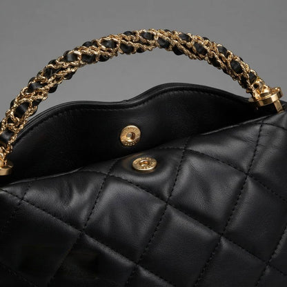 Chanel ᴛᴏᴘ ᴄʟᴜᴛᴄʜ
ʜᴀɴᴅʟᴇ ᴡɪᴛʜ ᴄʜᴀɪɴ
ǫᴜɪʟᴛᴇᴅ ʟᴀᴍʙsᴋɪɴ ʟᴇᴀᴛʜᴇʀ
ɢᴏʟᴅ ʜᴀʀᴅᴡᴀʀᴇ
sɪᴢᴇ: 19 cm

75 dhs🇦🇪🇦🇪

Zain31
♥️♥️♥️