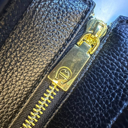 CELINE 
HIGH QUALITY
130 dhs✅

Zain39
♥️♥️♥️