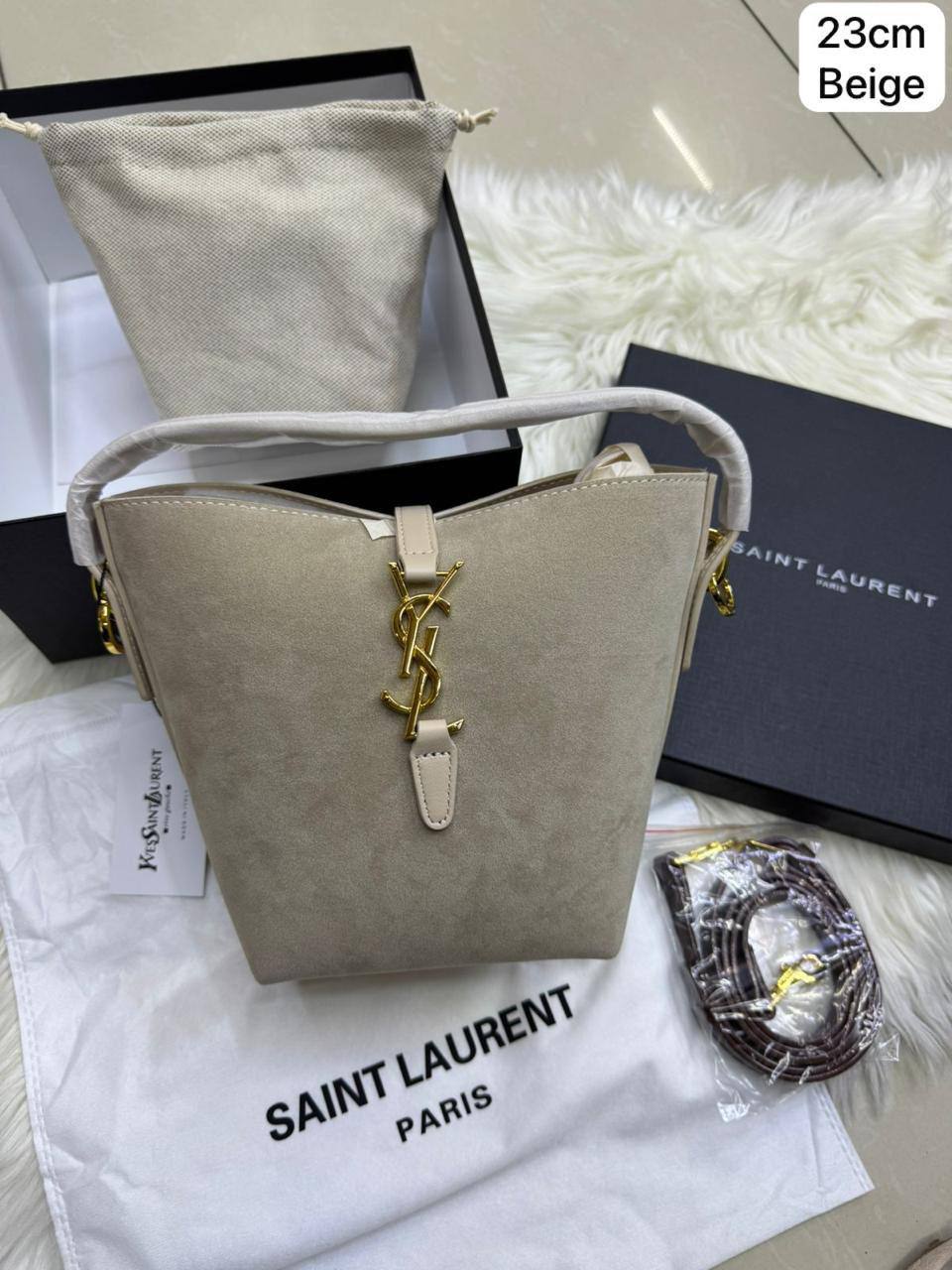🌹 YSL Le 37 Bucket
1⃣️ First quality +🎁
Size: 23 * 12 * 19 cm
95 dhs🇦🇪🇦🇪
with box🎁

Zain115
♥️♥️♥️