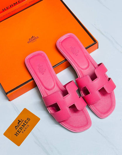 𝗛𝗘𝗥𝗠𝗘𝗦 𝗢𝗥𝗔𝗡 𝗦𝗟𝗜𝗣𝗣𝗘𝗥
💯high quality
Size 36-37-38-39-40-41
90 dhs❣️

Zain86
♥️♥️♥️