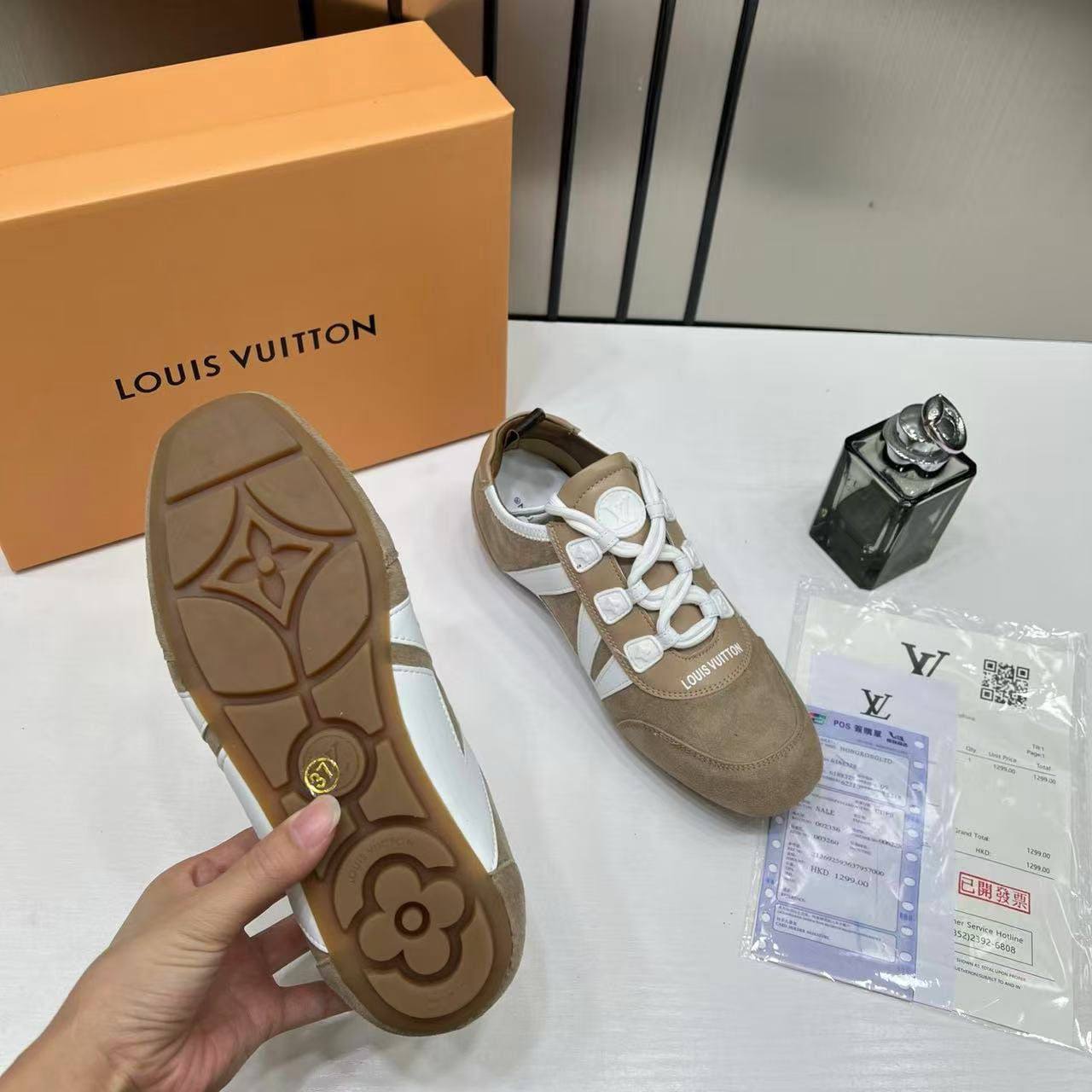 LV
Size 36-41
140 DHS🪙🌨️

Zain40
♥️♥️♥️