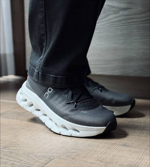 Cloudtilt 'Black Asphalt' 🖤
36-45 AVAILABLE 🤩
230 dhs💓

Zain242
♥️♥️♥️