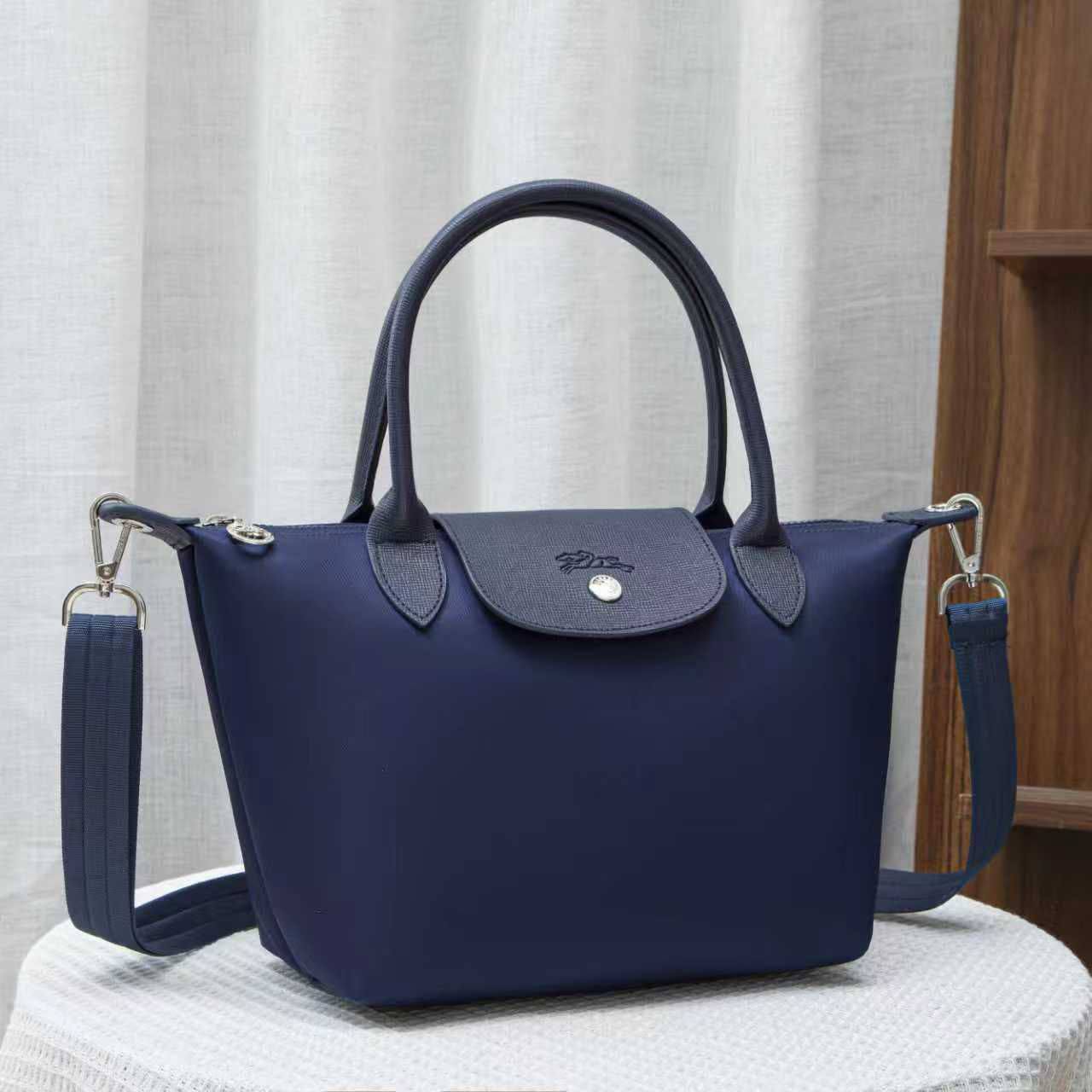 LONG CHAMP BAG
GOOD QUALITY  
55 dhs✅

Zain40
♥️♥️♥️