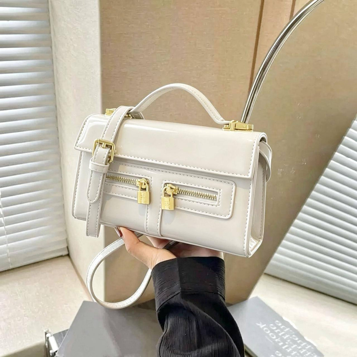 HERMES 

NEW CAME 
GOOD QUALITY 
WITH BOX 
90 dhs🇦🇪🇦🇪


Zain295
Zain39
♥️♥️♥️