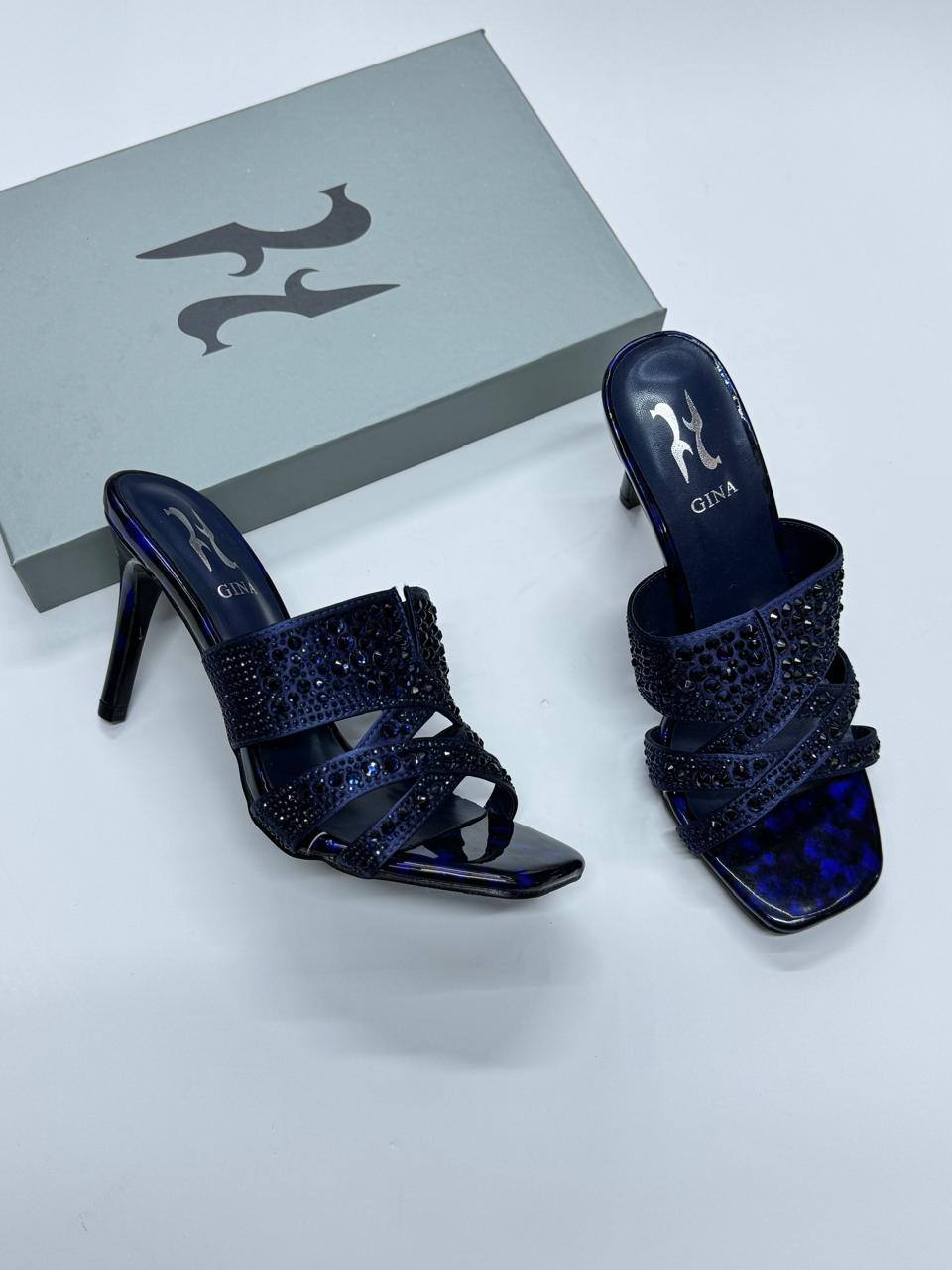 Gina
Size 36-41
115 dhs🪙🌨️

Zain21
♥️♥️♥️