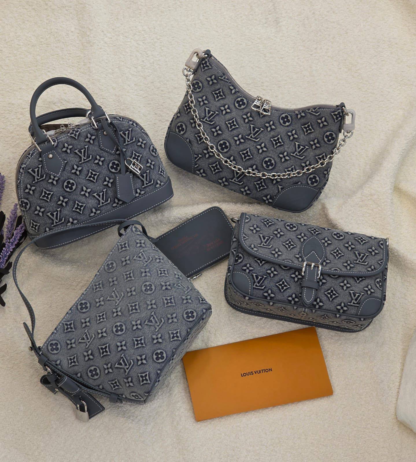 LV 
Master
280 dhs❣️

Zain131
♥️♥️♥️