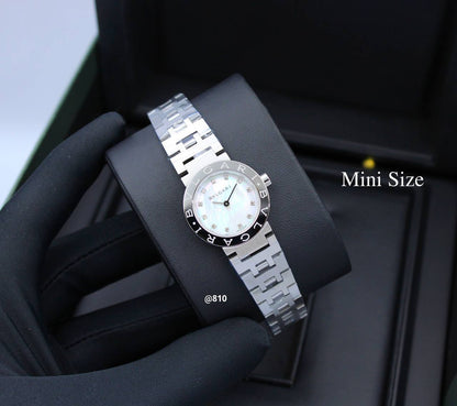 BVLGARI WOMAN MINI SIZE BATTERY

250 dhs🪙🌨️

Zain58
♥️♥️♥️