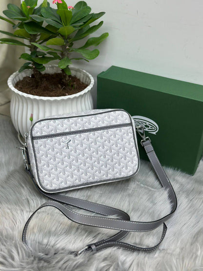 Goyard
SIZE  ……… 25cm 🌷🌷🌷
80 dhs🪙🌨️

with BOX🌷🌷🌷
🎁🎁🎁

Zain244
♥️♥️♥️
