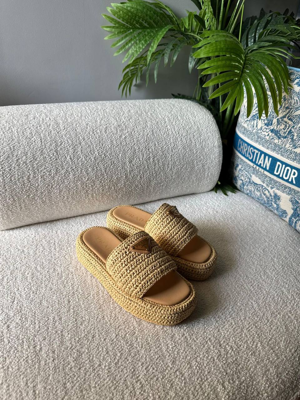 PRADA 
SuperMaster Quality 💯
450 dhs🪙💕
Size: 36 -41 💥

Zain171
♥️♥️♥️