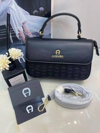 Aigner
110 dhs✅
withbox

Zain143
♥️♥️♥️
