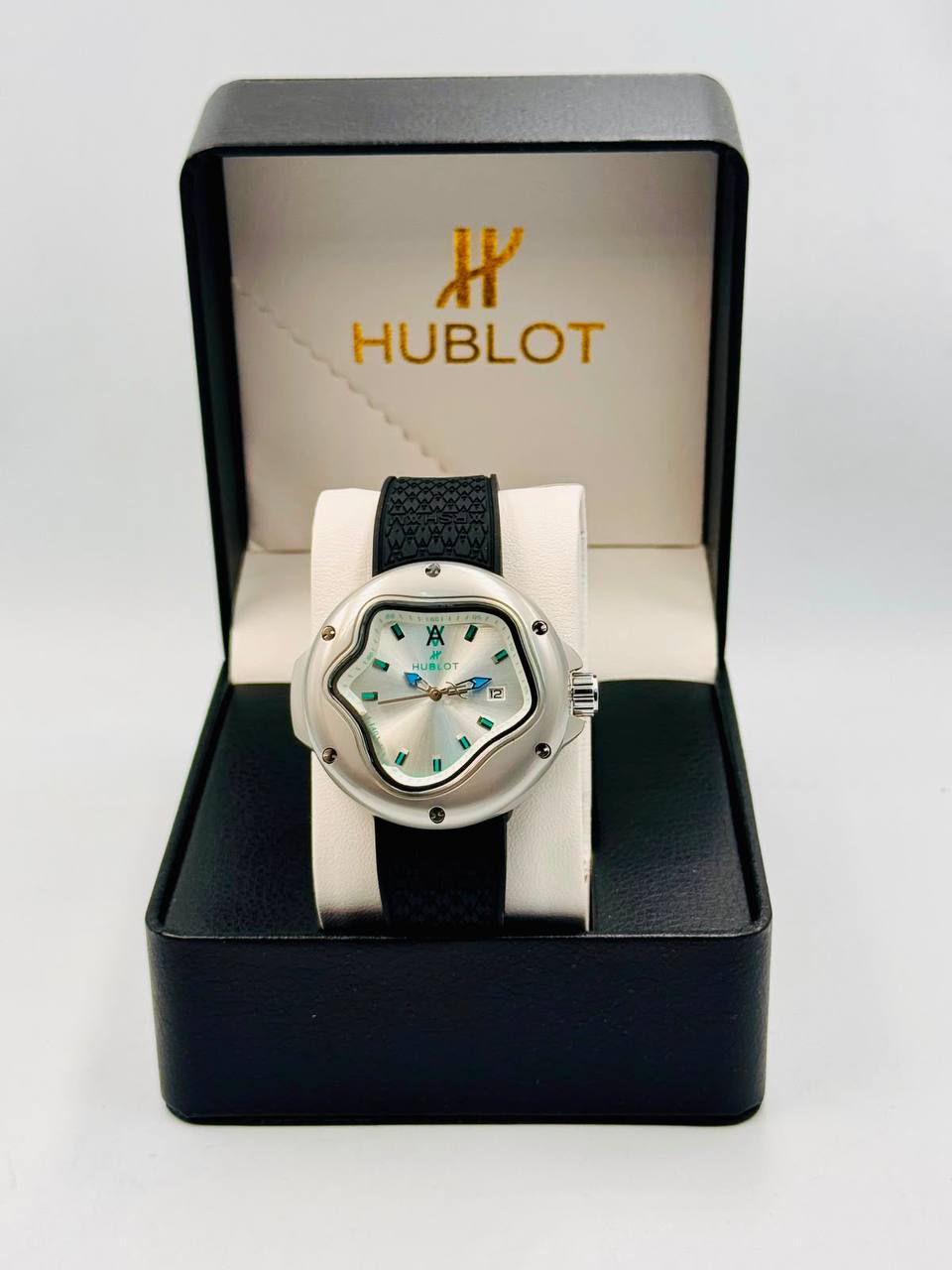 Hublot Men
*New arrival*🔥
70 dhs✅

Zain08
♥️♥️♥️