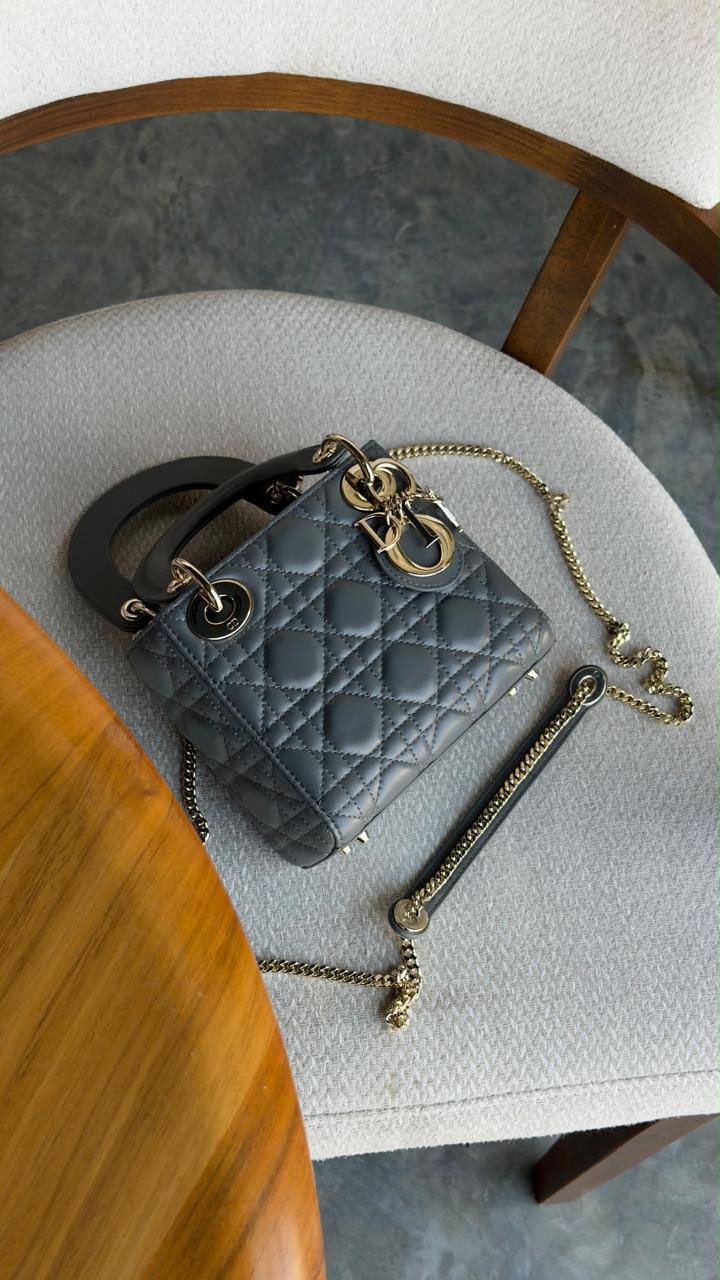 New collection ⚜️
DIOR 🩷
VIP quality 💎
Lady Dior Bag ✨
Size : 17 cm
For Price 👇 WhatsApp✅
0568585901 
0507557372
0552275751 Owner Zain 👌

Zain336
♥️♥️♥️