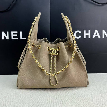 Chanel
Master
390 dhs✅
Very Good Master Quality

Zain297
♥️♥️♥️
