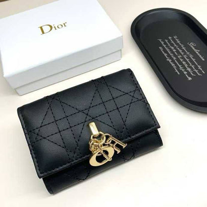Dior Wallet 
115 dhs❤️
💼 Good Quality 💼

Zain131
♥️♥️♥️