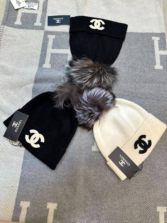Hats

New collection 

200 dhs🇦🇪🇦🇪

Zain262
♥️♥️♥️