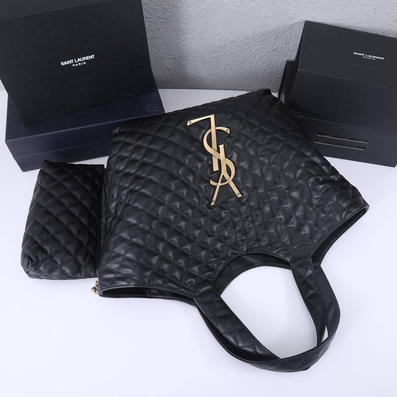 YSL
 NEW CAME HIGH QUALITY
120 dhs💓

Zain39
♥️♥️♥️
