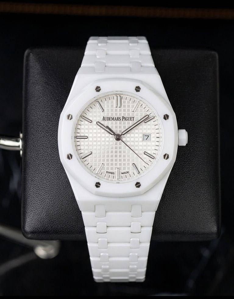 Ap for men ceramic watch good quality 
280 dhs✅
Limited stock

Zain59
♥️♥️♥️
