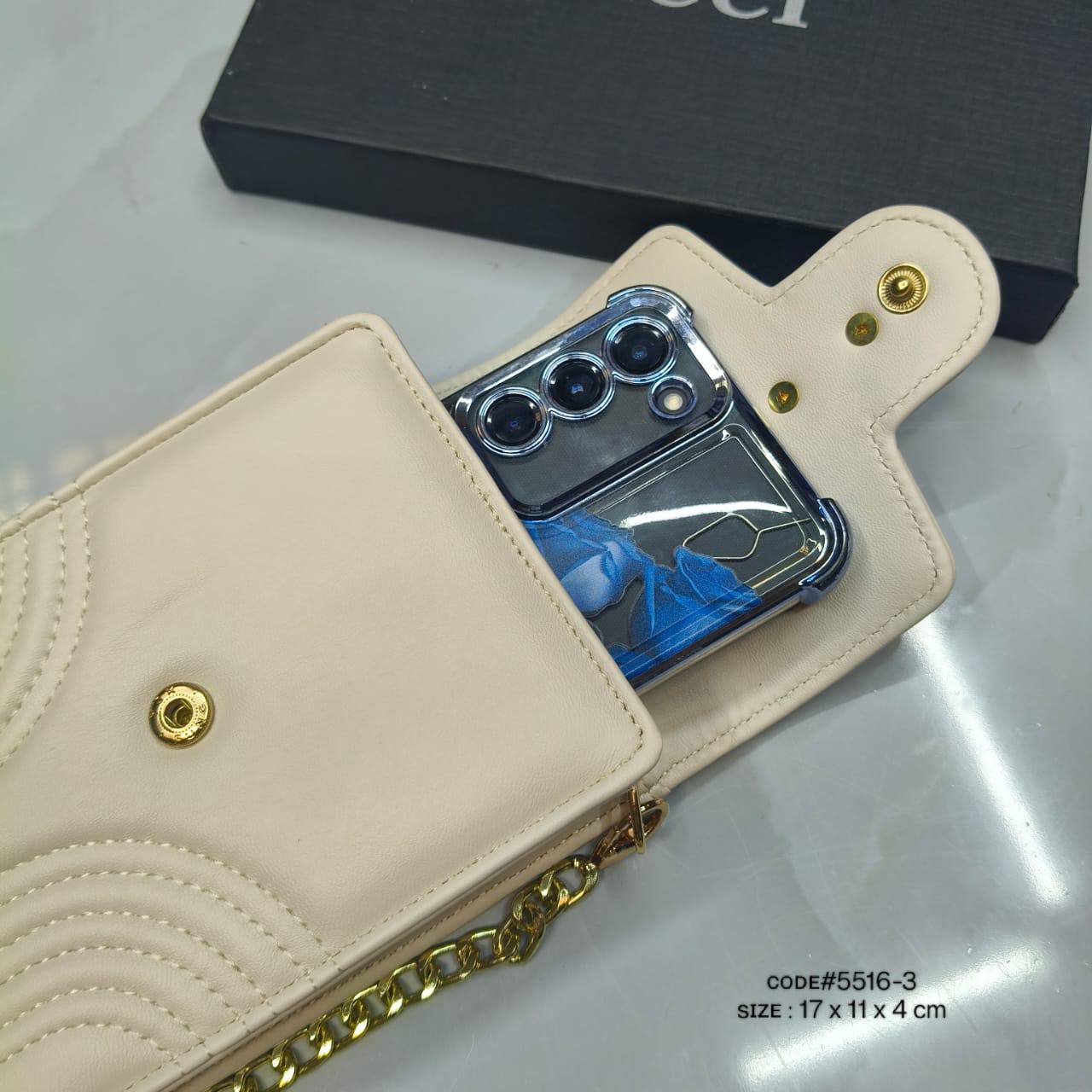 𝗚𝗨𝗖𝗖𝗜 PHONEBAG
ɢᴏʟᴅ ᴄʜᴀɪɴ ʜᴀʀᴅᴡᴀʀᴇ
sɪᴢᴇ :17 cm
ᴡɪᴛʜ BOX
🎁🎁🎁

45 dhs🪙🌨️

Zain31
♥️♥️♥️