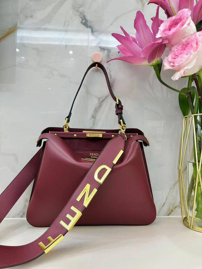 Fendi

130 dhs💓

Zain143
♥️♥️♥️