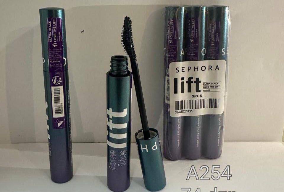 Makeup
20 dhs🌺

Zain49
♥️♥️♥️