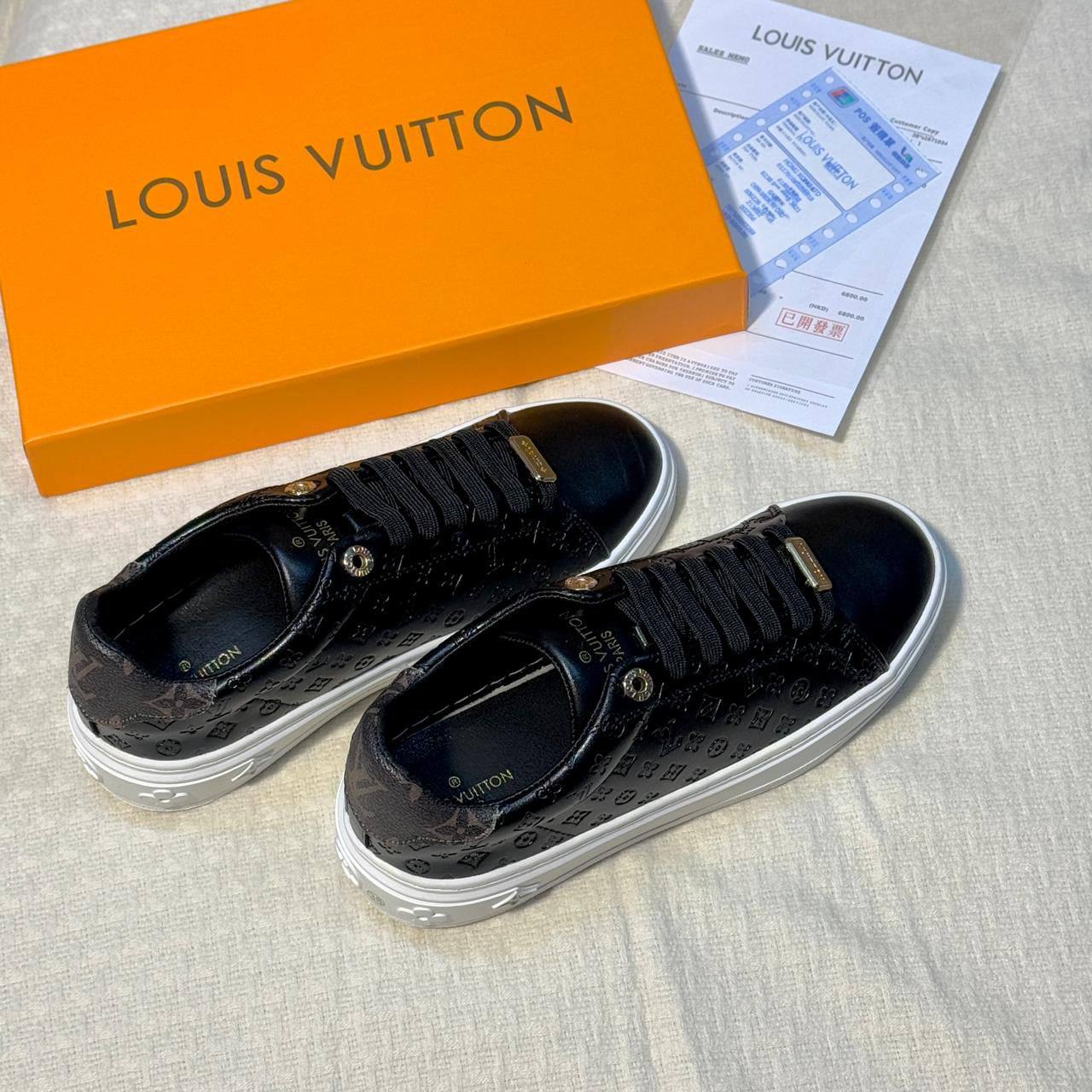 NEW CAME 

LV SHOES 

GOOD QUALITY 
140 dhs🪙
Size 36 to 41

Zain40
♥️♥️♥️