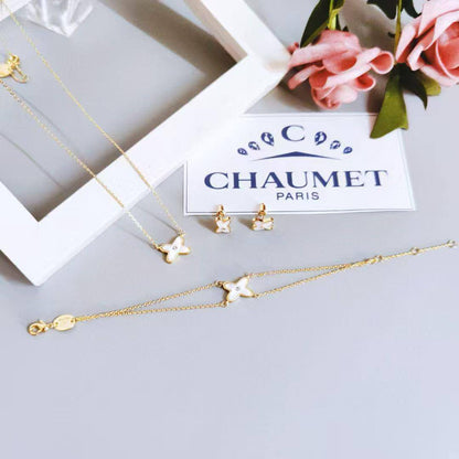 CHAUMET SET❤️‍🔥*
Necklace 🐦‍🔥
Earring🍁
Bracelet ✨
Master quality 💯
With normal boxes 📦 
130 dhs❣️
With master box 🗃️ 
220 dhs❣️

Zain216
♥️♥️♥️