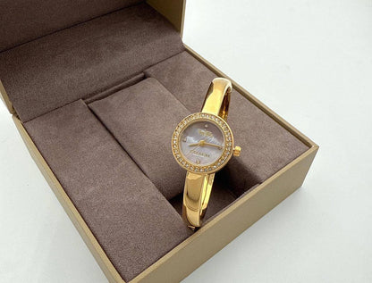 Van Cleef
60 dhs🪙🌨️

Zain45
♥️♥️♥️